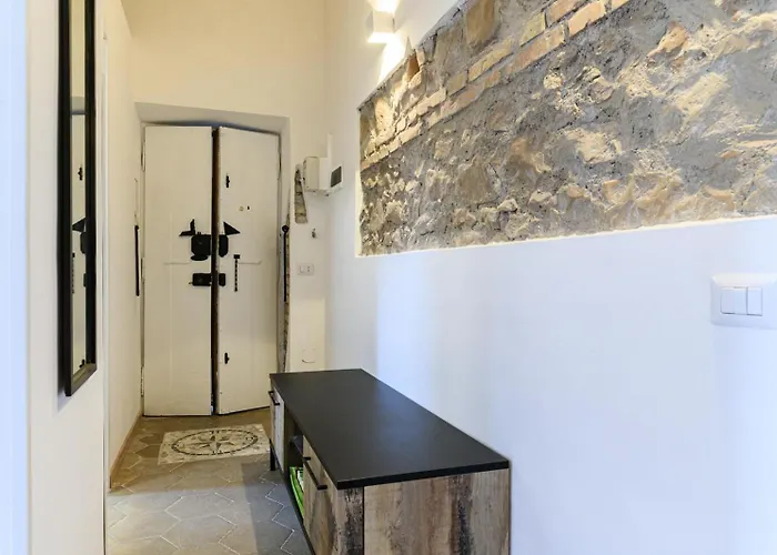 Caracciolo House *