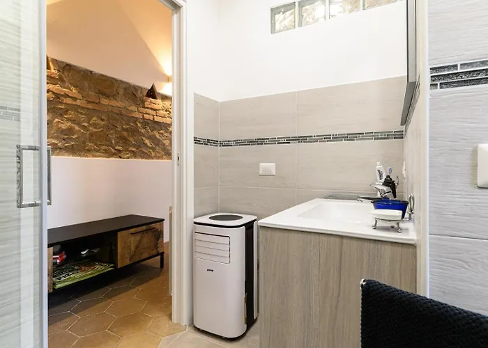Caracciolo House * Rome